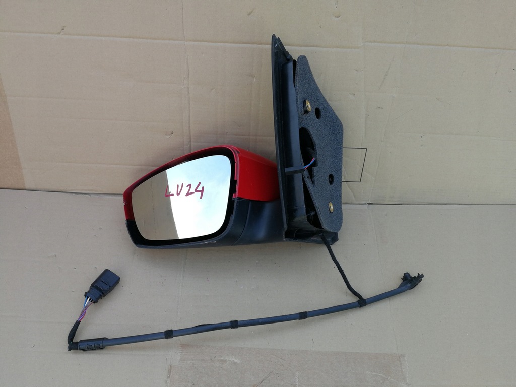 фото №1, Volkswagen up зеркало левая 7+2 pin