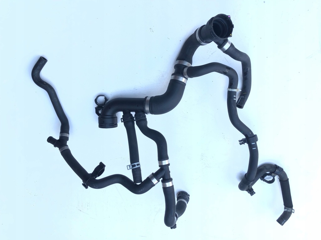 Volvo v60 2 2.0 t8 гібрид шланги води шланг радіатор 32249657 в Україні