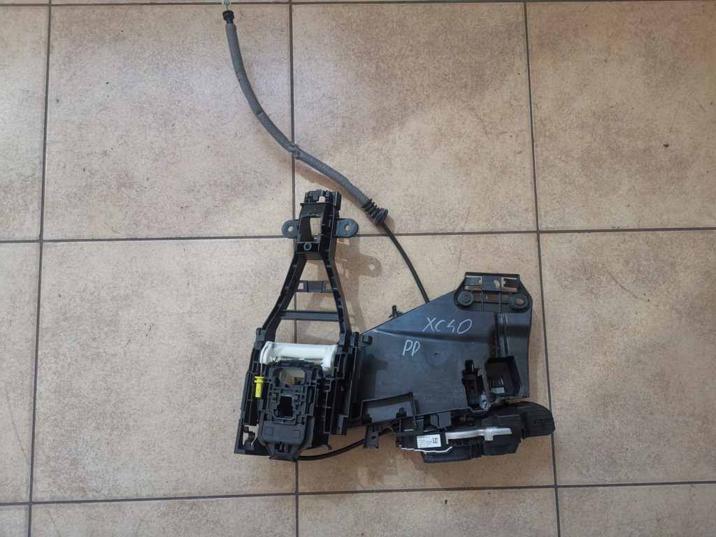 фото №1, Volvo xc90 s90 xc40 xc60 замок двері правий перед