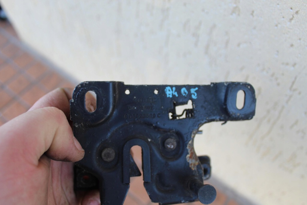 фото №4, Замок капот audi a4 b5 8d0823509c