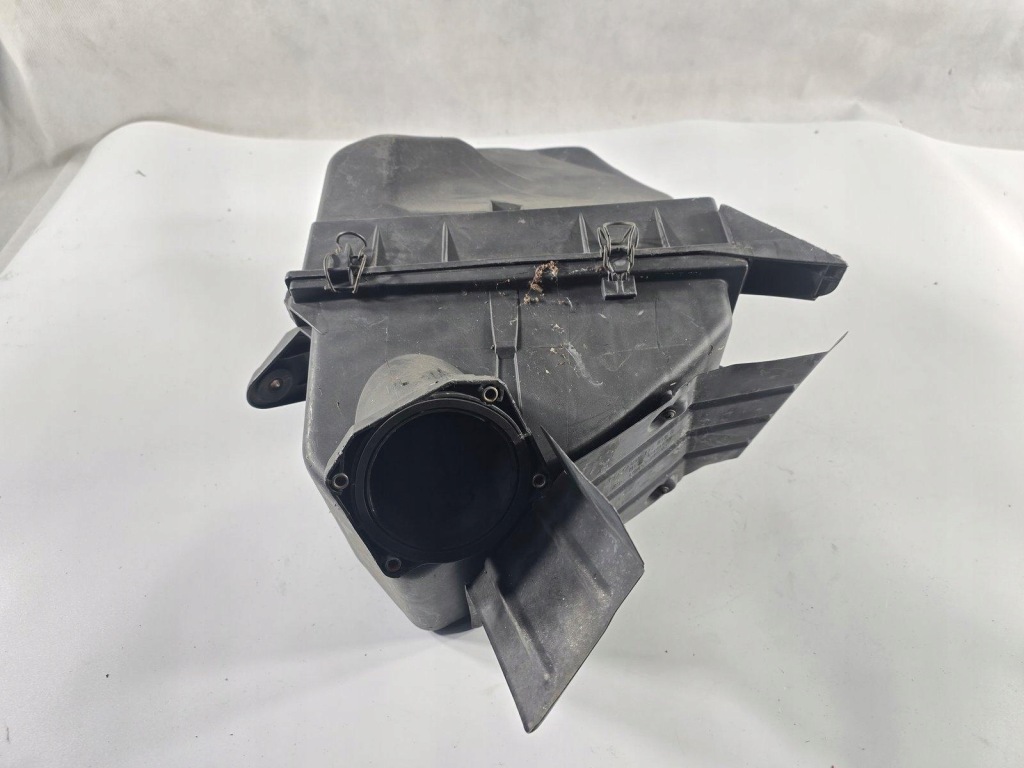 Vw passat b5 audi a4 c6 1.8 корпус фільтра повітря 058133837b 859129620 Недорого