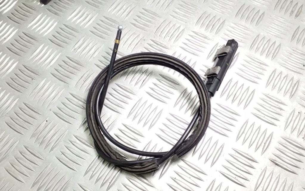 Купити 2012 volkswagen passat b7 трос капот