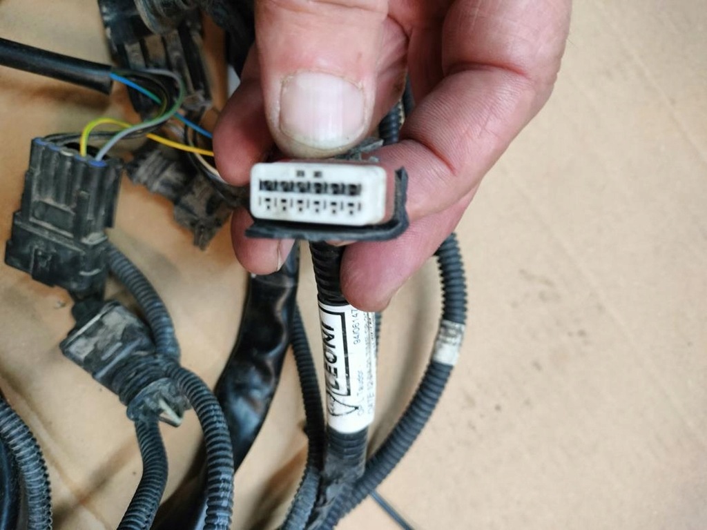 фото №10, Dacia duster ii джгут фаркоп 13 pin оригінальний номер 8201700132 оригінал