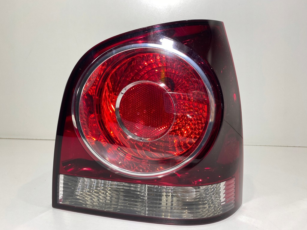 фото №1, Лампа задняя vw polo 6q6945096 правая