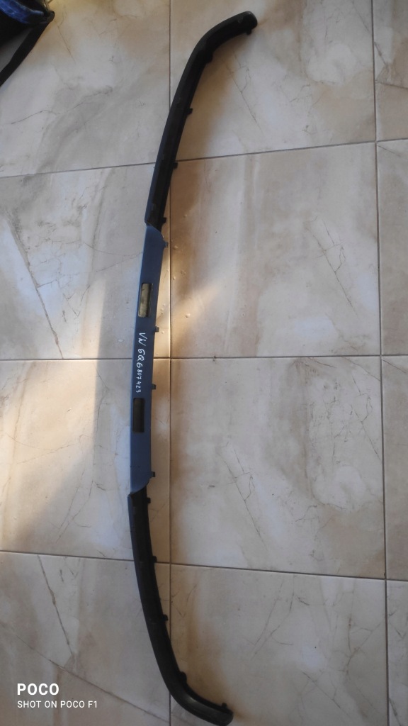 фото №1, Молдинг бампера задняя заднего 6q6807423 vw polo iv