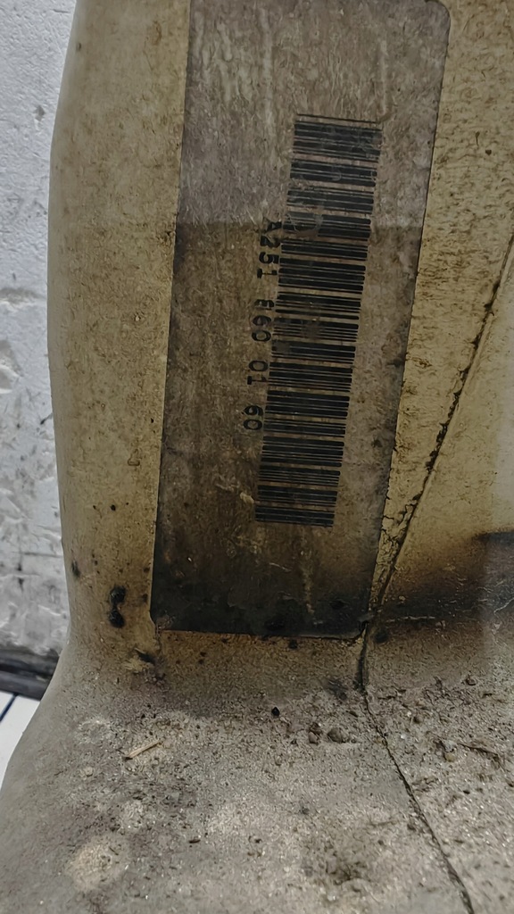 фото №9, Бачок омывателя mercedes w251 r-klasa помпа ксенон a2518690020