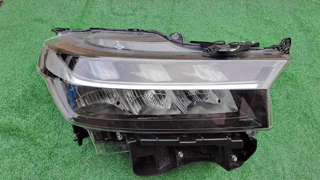 фото №1, Suzuki sx4 s-cross 2 ii full led лампа передняя