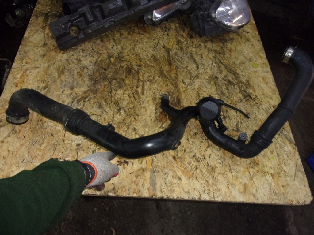 фото №1, Vw touran i труба шланг интеркулер 1.9 tdi