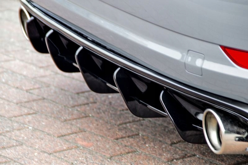 Купити Sport задня бампер дифузор addon with ribs / fins до vw jetta 7 gli 19-22