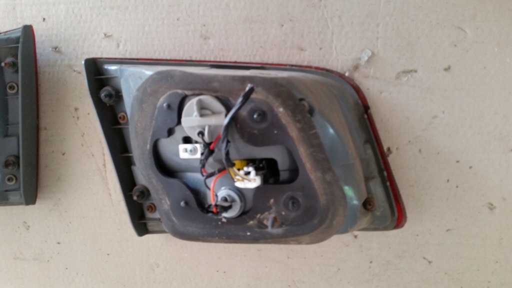 фото №4, Kia magentis 05-08 лампа задняя p/l