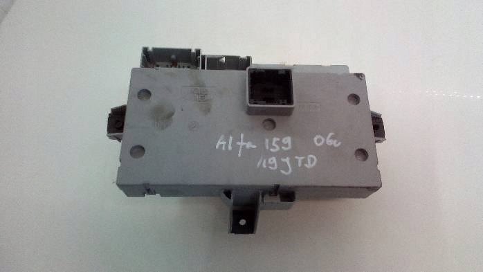 Коробка предохранителей bsi alfa romeo 159 1,9jtd Доставка