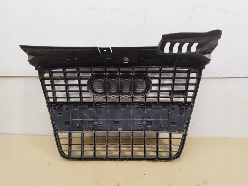 Решётка радиатора решётка радиатора бампер перед audi a4 b7 s-line lata 2005-2008 8e0853651m Доставка