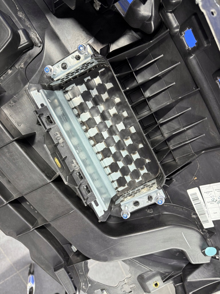 фото №12, Audi a6 c7 приборная панель приборная приборная панель консоль оригинал 4g1858041ll soul