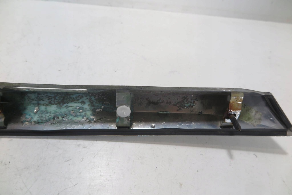 фото №12, Молдинг накладка крышки задняя toyota avensis iii t27 lift kombi 76801-05170