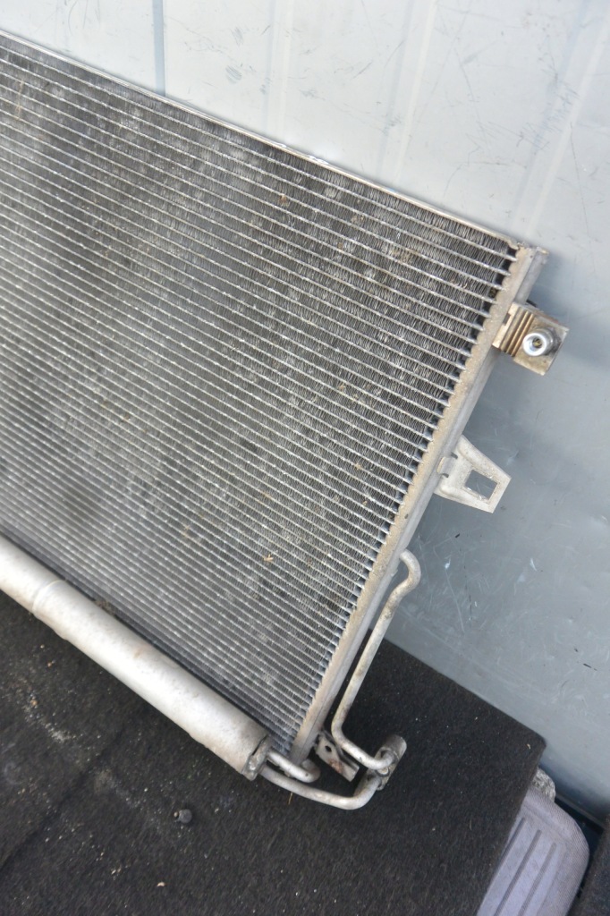 Купити Радіатор кондиціонер бензин дизель ml w164 gl x164