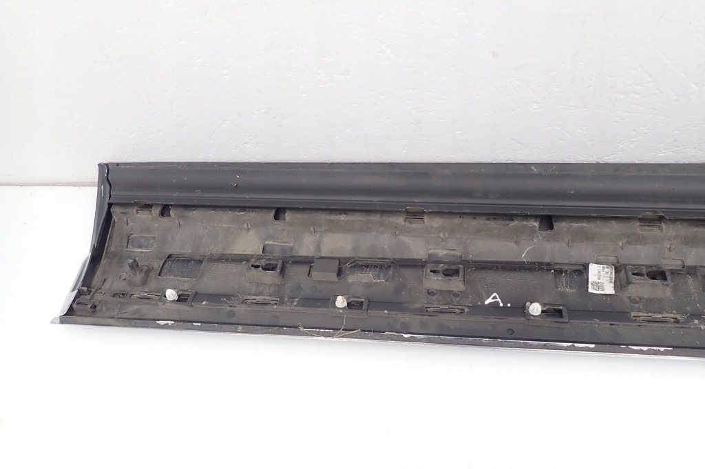 фото №8, Vw touareg r line 760854940e молдинг права перед оригінальний номер