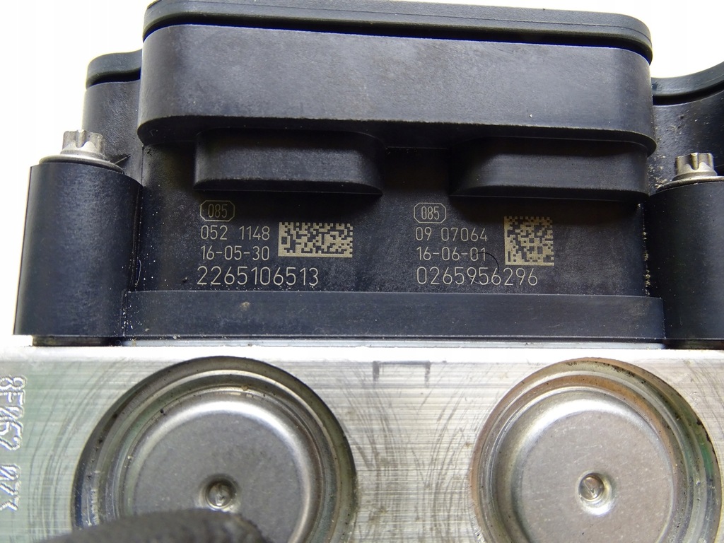 фото №9, Насос тормозная abs a0004311500 mercedes w176 a-klasa 1.5 cdi w117 w246