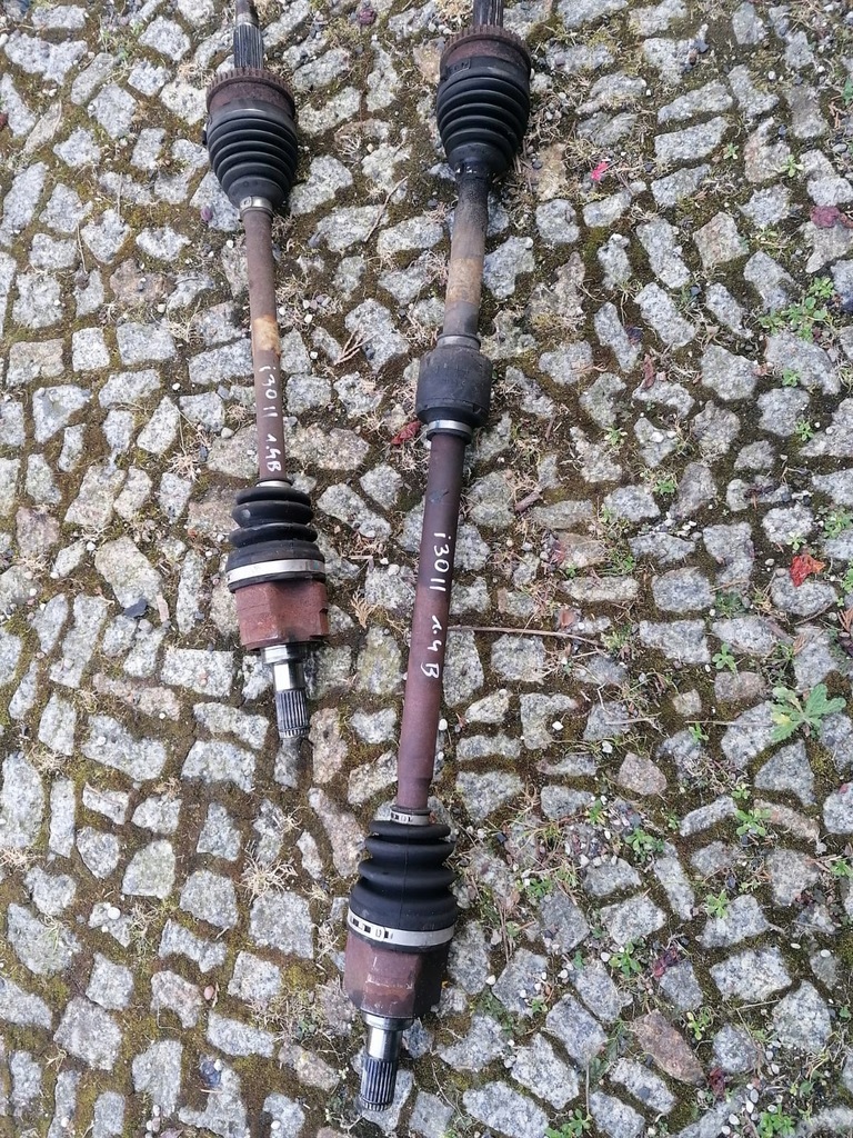 фото №1, Приводной вал левая kia stonic 1,2 1.4 бензин