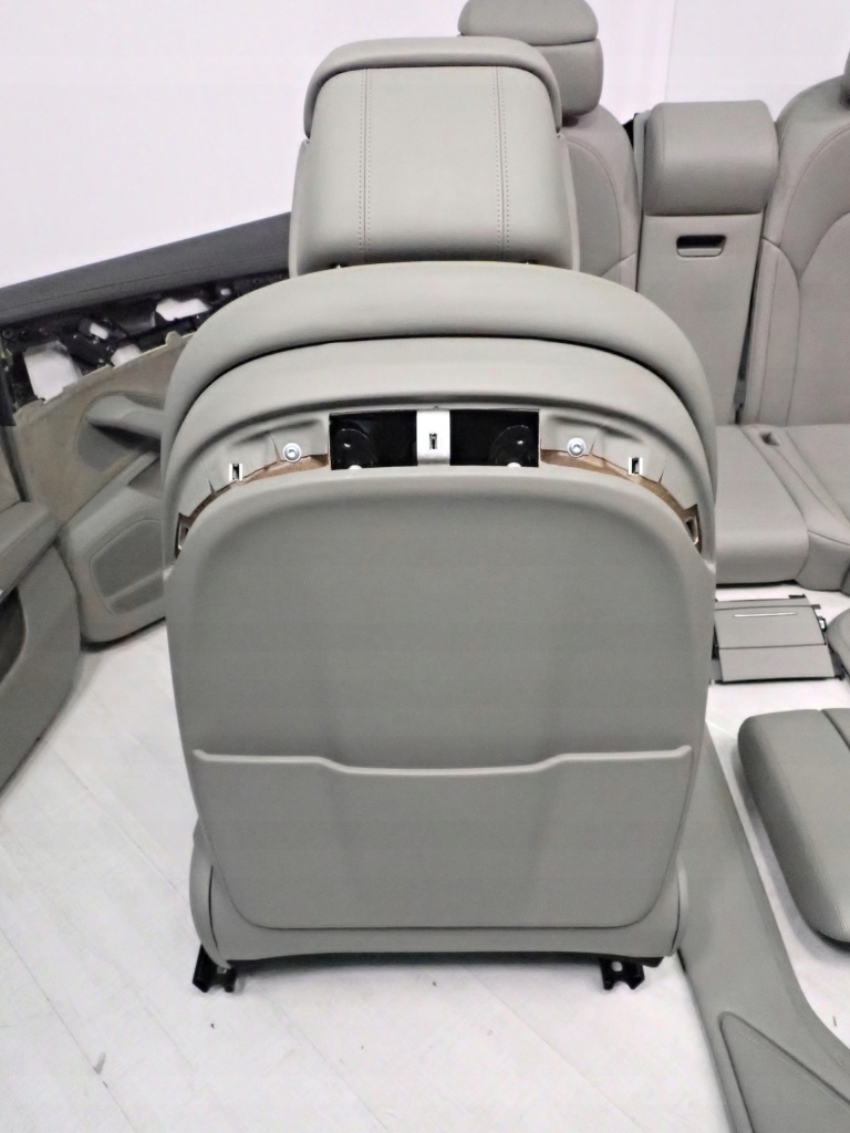 Сидіння сидіння бардачки обшивки панель приладів масаж a8 d4 4h Ціна