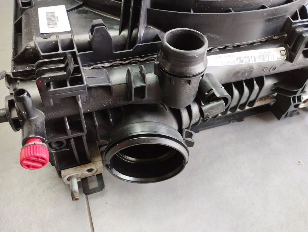 Opel insignia a 1.6 cdti комплект радиатор воды кондиционер вентиляторы Цена