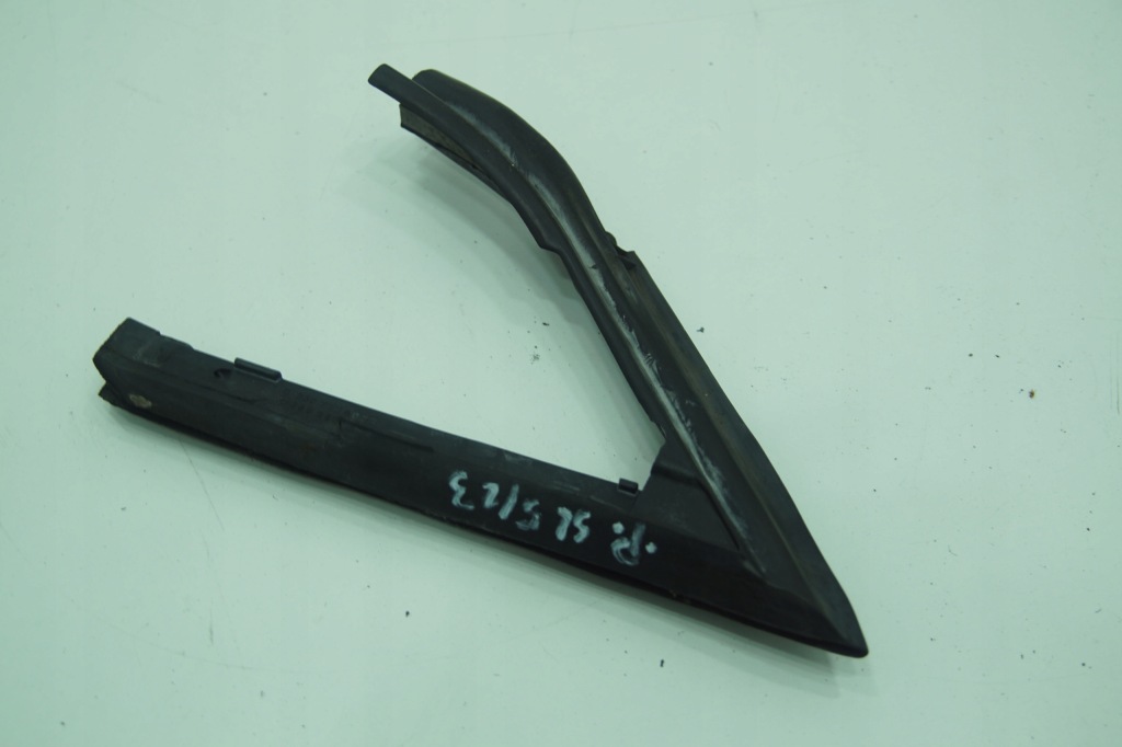 Купить Прокладка стекло дверь правых треугольник mercedes sl r230 02-