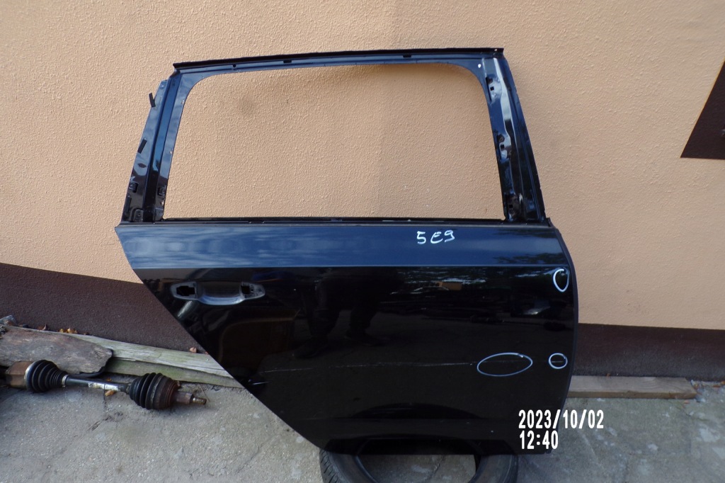 фото №1, Двері праве задня skoda octavia 3 iii kombi 5e9