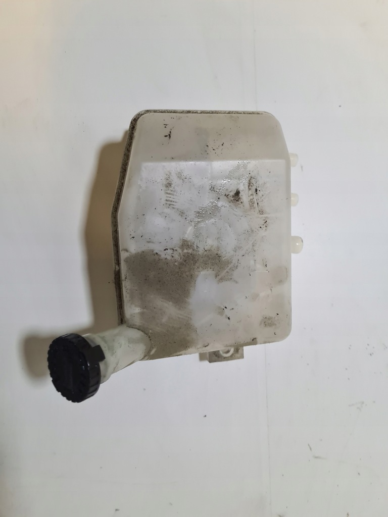 фото №1, Maxity cabstar 07- бак жидкость тормозной