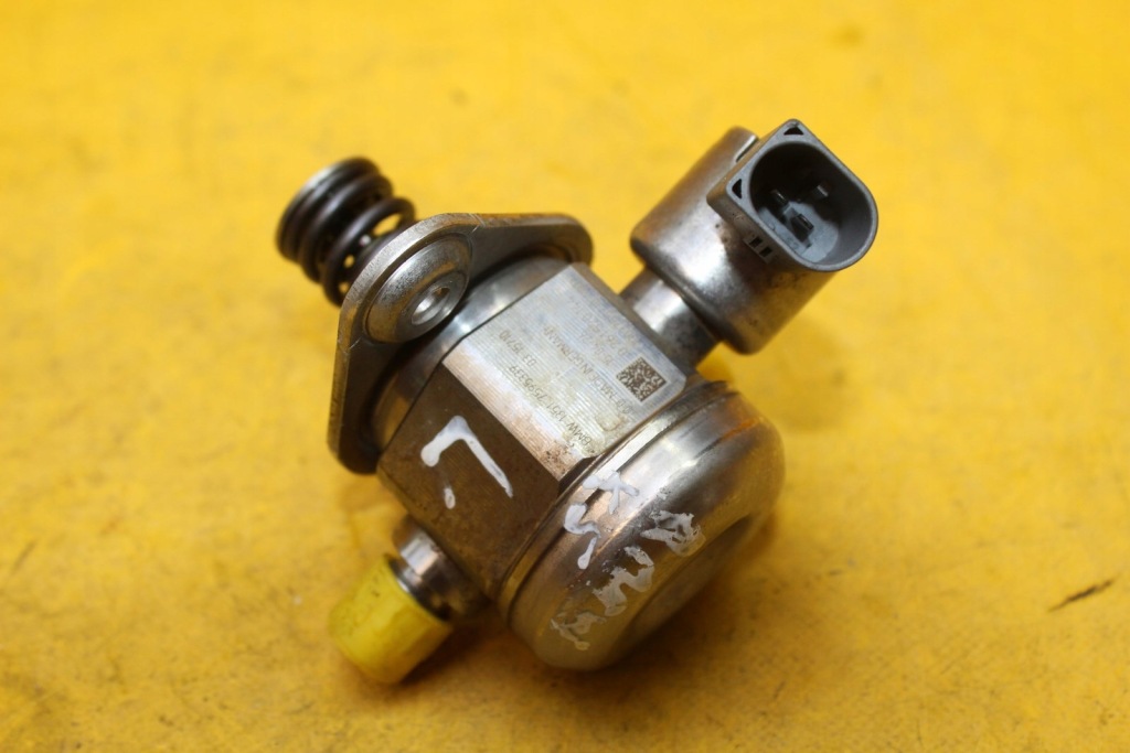 Насос пального bmw x5 f01 x6 4.4 bt n63b44a 7595339 0261520144 Зі Шроту