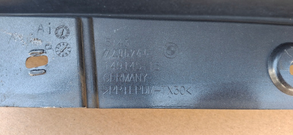 фото №8, Bmw i3 крыло правый задняя обшивка 51437295746