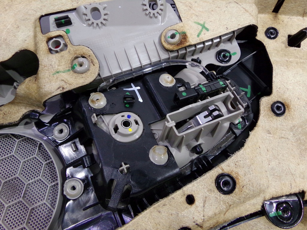 фото №9, Bmw i3 i01 lci обивка обшивка дверь левый перед 7377269 новый