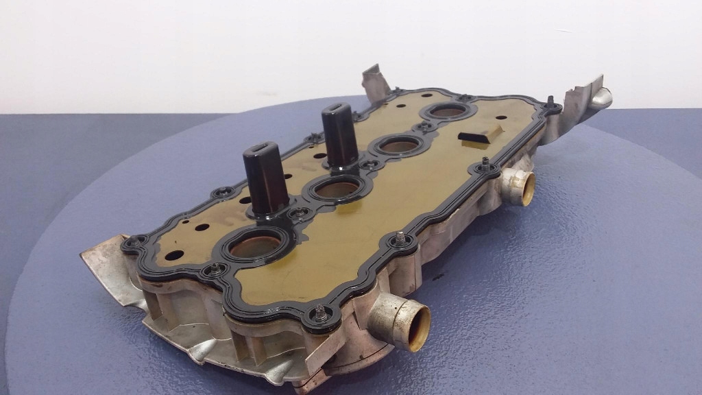 фото №5, Audi a4 b6 2.0b fsi awa кришка клапанів 06d103469e