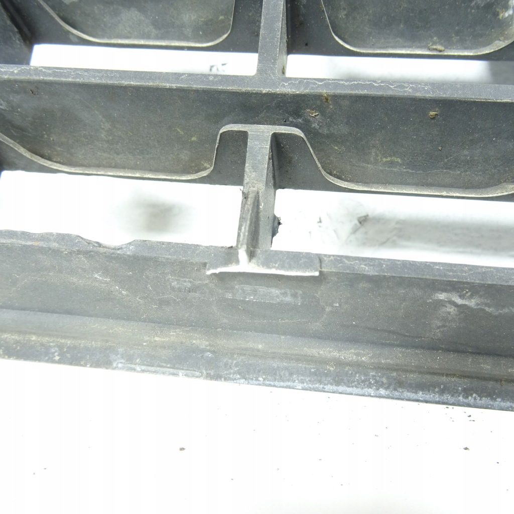 фото №4, Ford explorer iii решётка радиатора решётка радиатора 5l24-8200-aaw