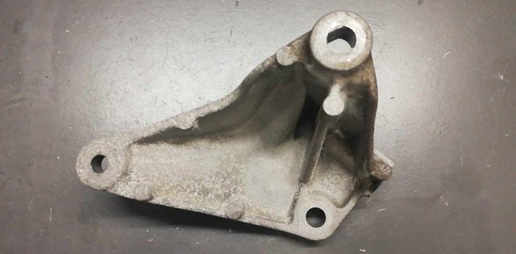 фото №5, Renault captur 1,3 tce h5h кронштейн кронштейн двигателя a2822030244