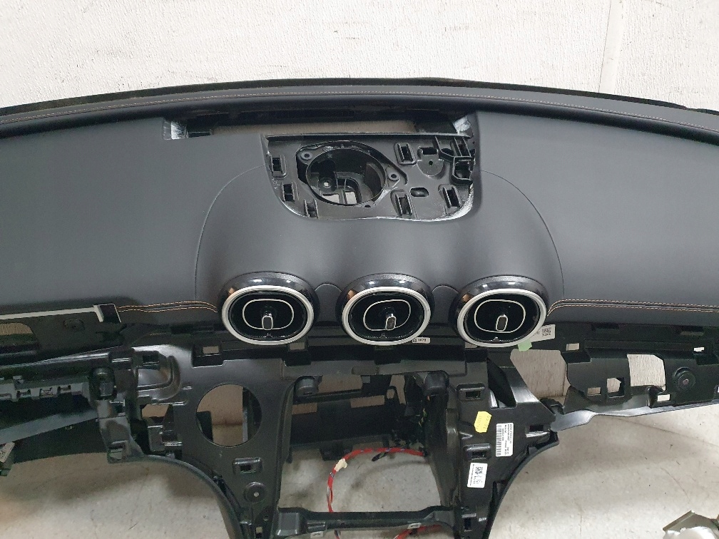 W206 cle 236 c236 amg панель  приборная панель кожа 3x подушки безопасности оригинал idealne Недорого