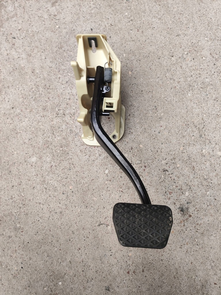 фото №1, Bmw 6 f06 f12 f13 f10 f07 педаль гальма автоматична коробка передач 35006775368