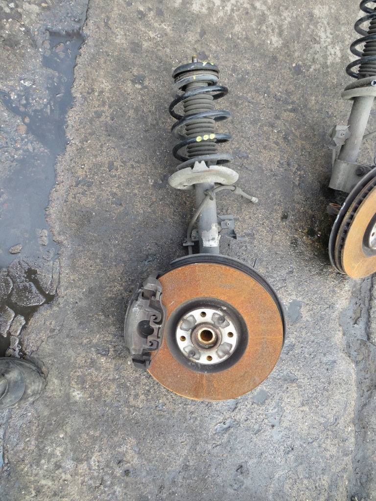 фото №1, Ліва поворотний кулак citroen ds 5 ds5