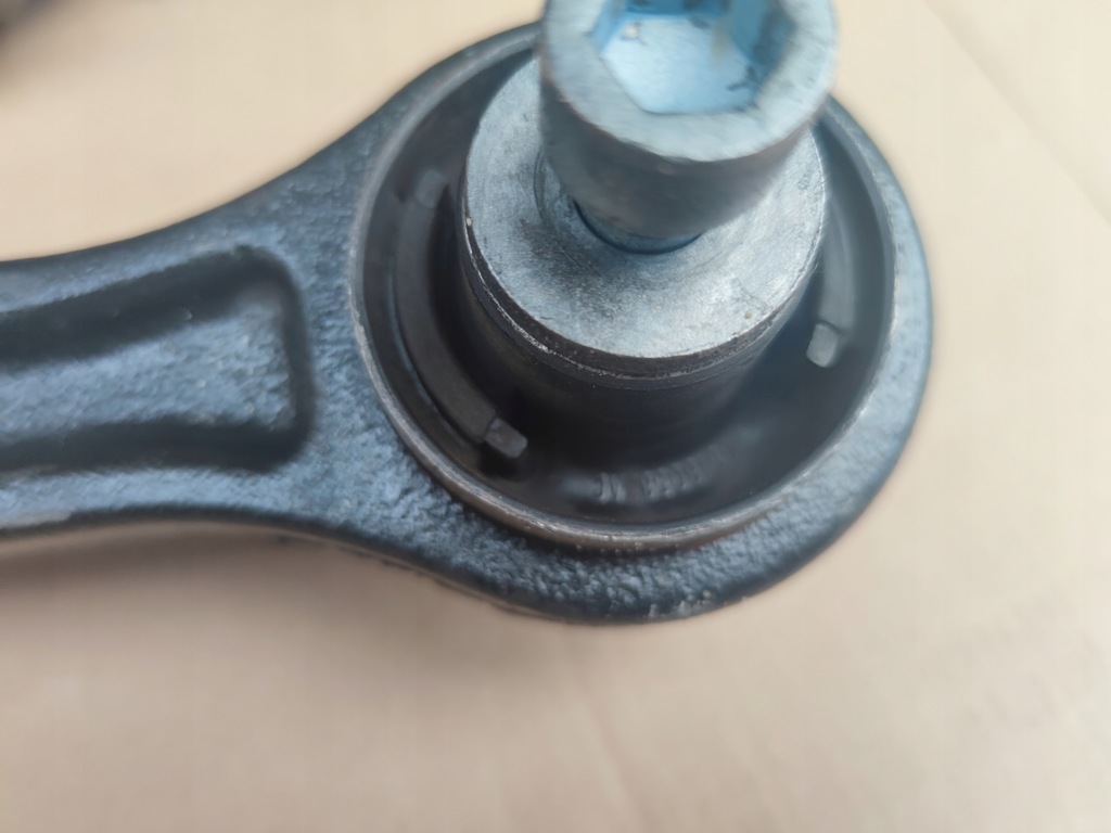 фото №11, Dodge challenger charger srt передній важіль 2015+