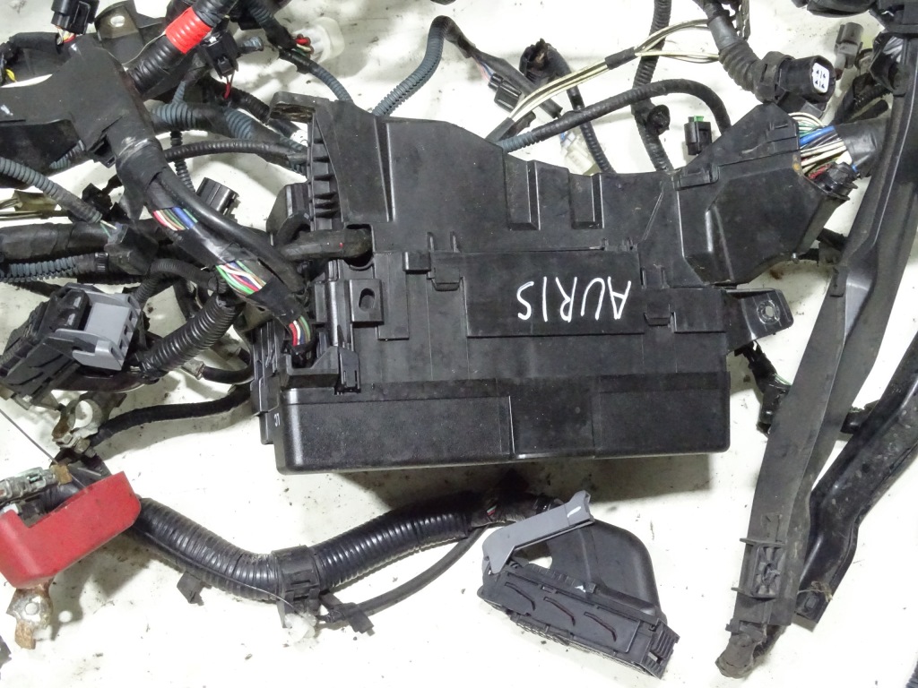 Джгут електропроводка двигуна toyota auris i e15 рестайлінг  1.33 в Україні