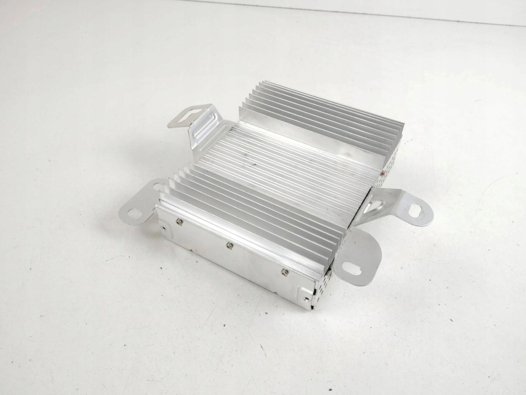 Купити 2023 tesla model s підсилювач 149047100c