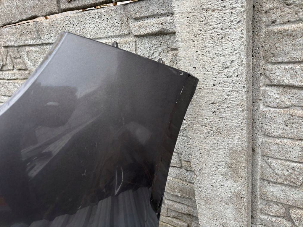 Peugeot 308 рестайлінг  t9 17r- бампер перед на звичайне фари Зі Шроту