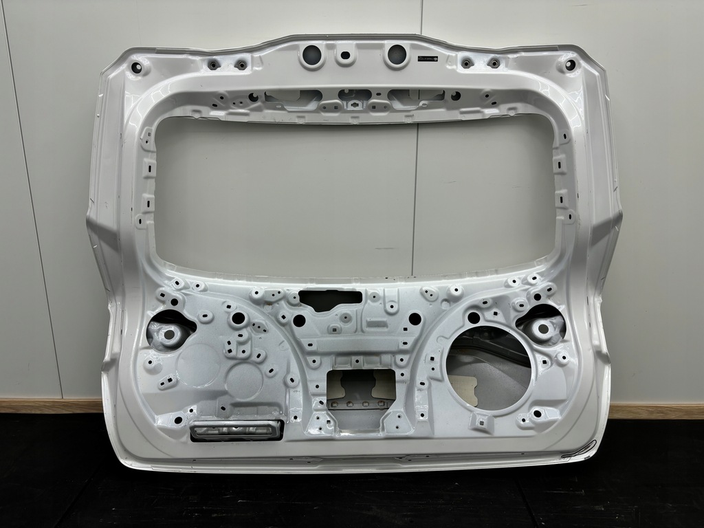 фото №13, Lexus lbx крышка багажника багажника задняя