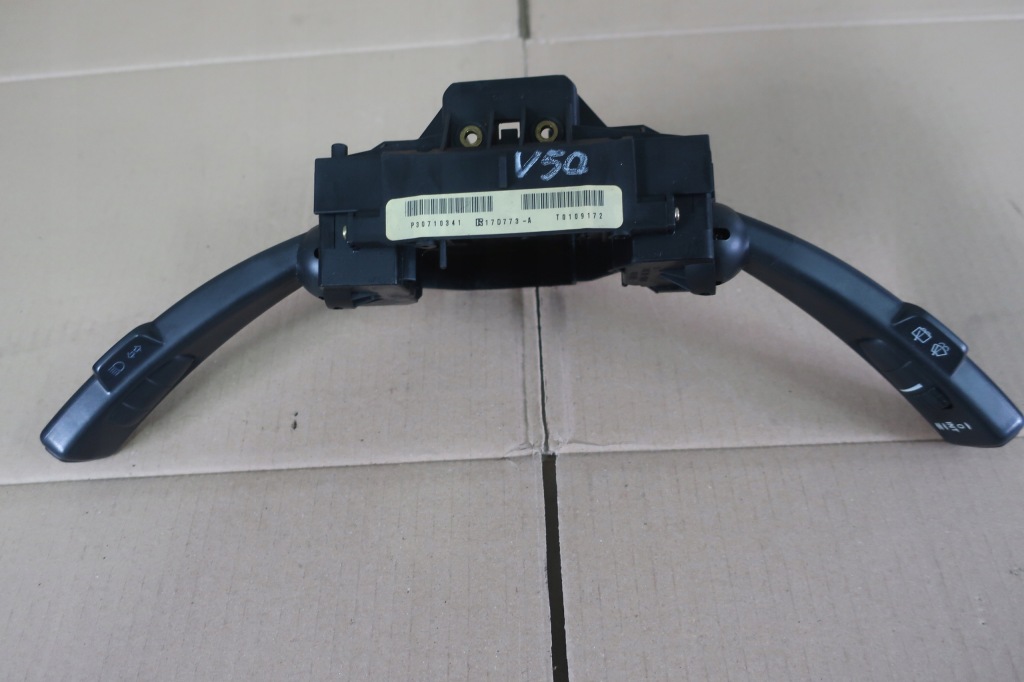 фото №1, Volvo v50 перемикач комбінований europa 04-11r