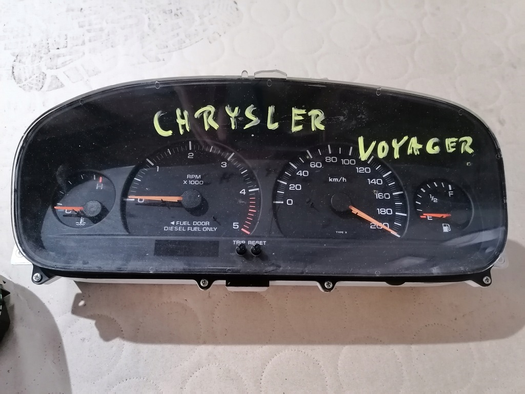 фото №1, Счетчик chrysler voyager iii tn257410-4030