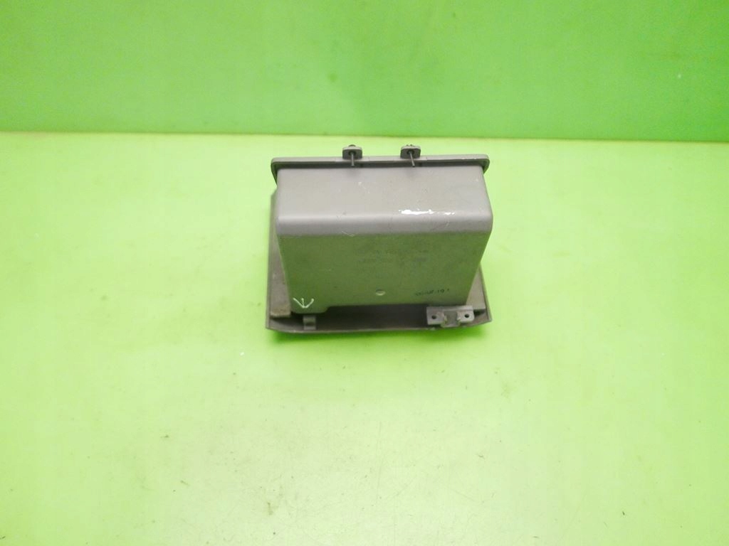 фото №7, Бардачок ящик перед dół kia carnival i fl 01-05