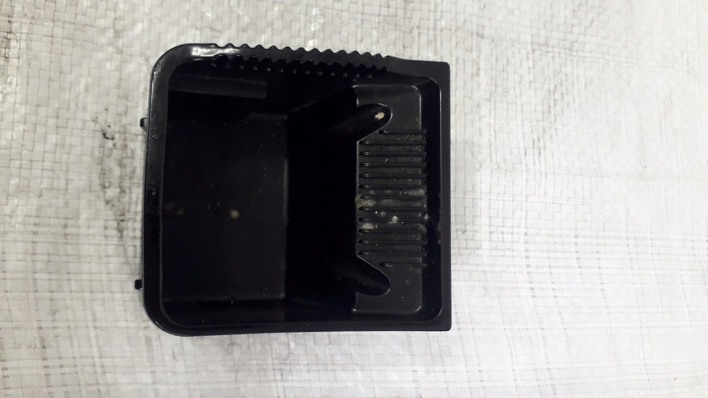 фото №11, 1j0857311a 01c попільничка vw golf iv 4 bora