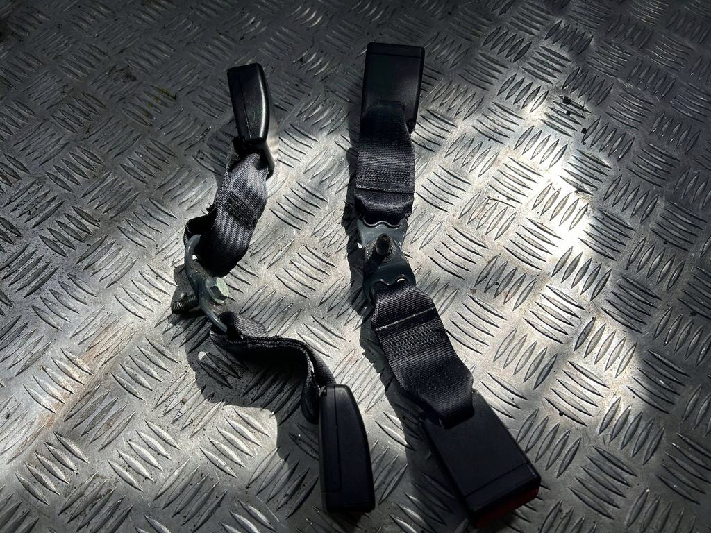 фото №1, Клипса поперечина задняя левая правая комплект dacia sandero ii