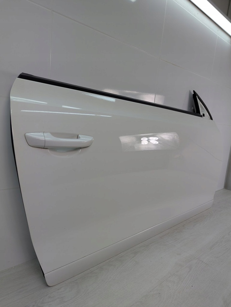 фото №2, Дверь перед передние правое b4b4 candy white vw scirocco iii