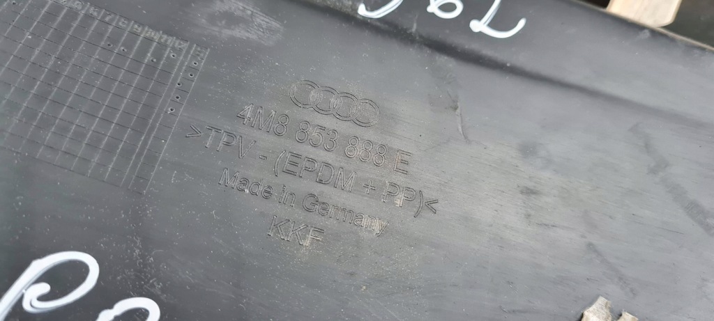 фото №8, Sq8 4m q8 спойлер підкрилок правий перед передній 4m0858838e