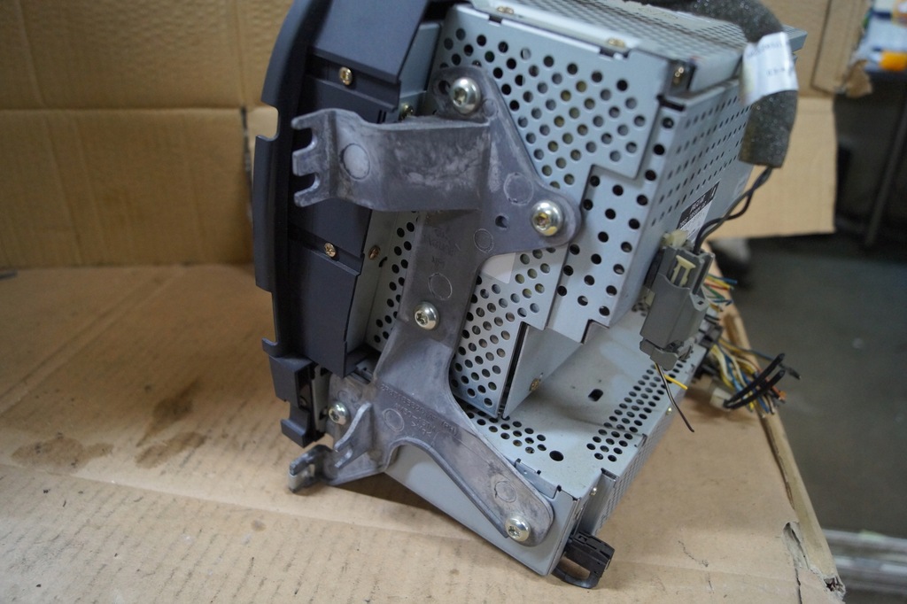 фото №13, Радіо kod 2r83-10e889-ag jaguar s-type