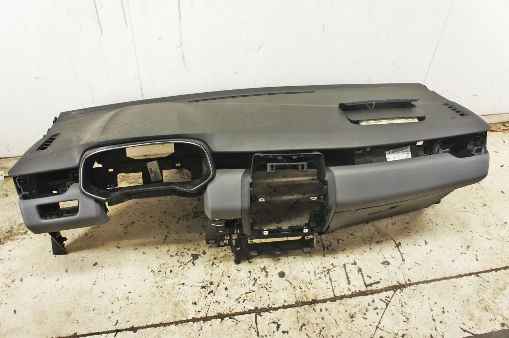 фото №1, Md063 renault clio v ^ приборная панель приборная панель pulpit консоль